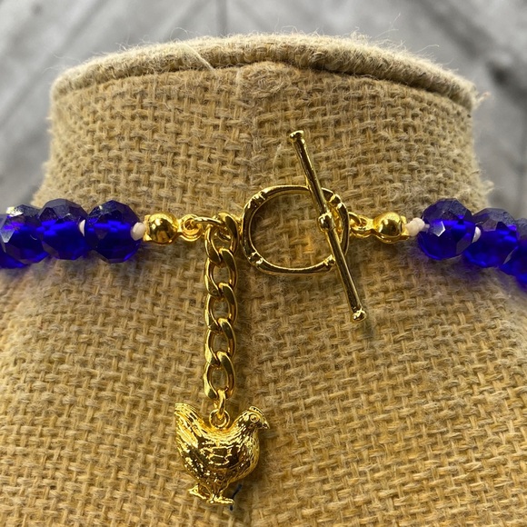 Blue Flowers Vtg glass with blue crystal 28 inch necklace Aprilsplace Chicken - Picture 2 of 8